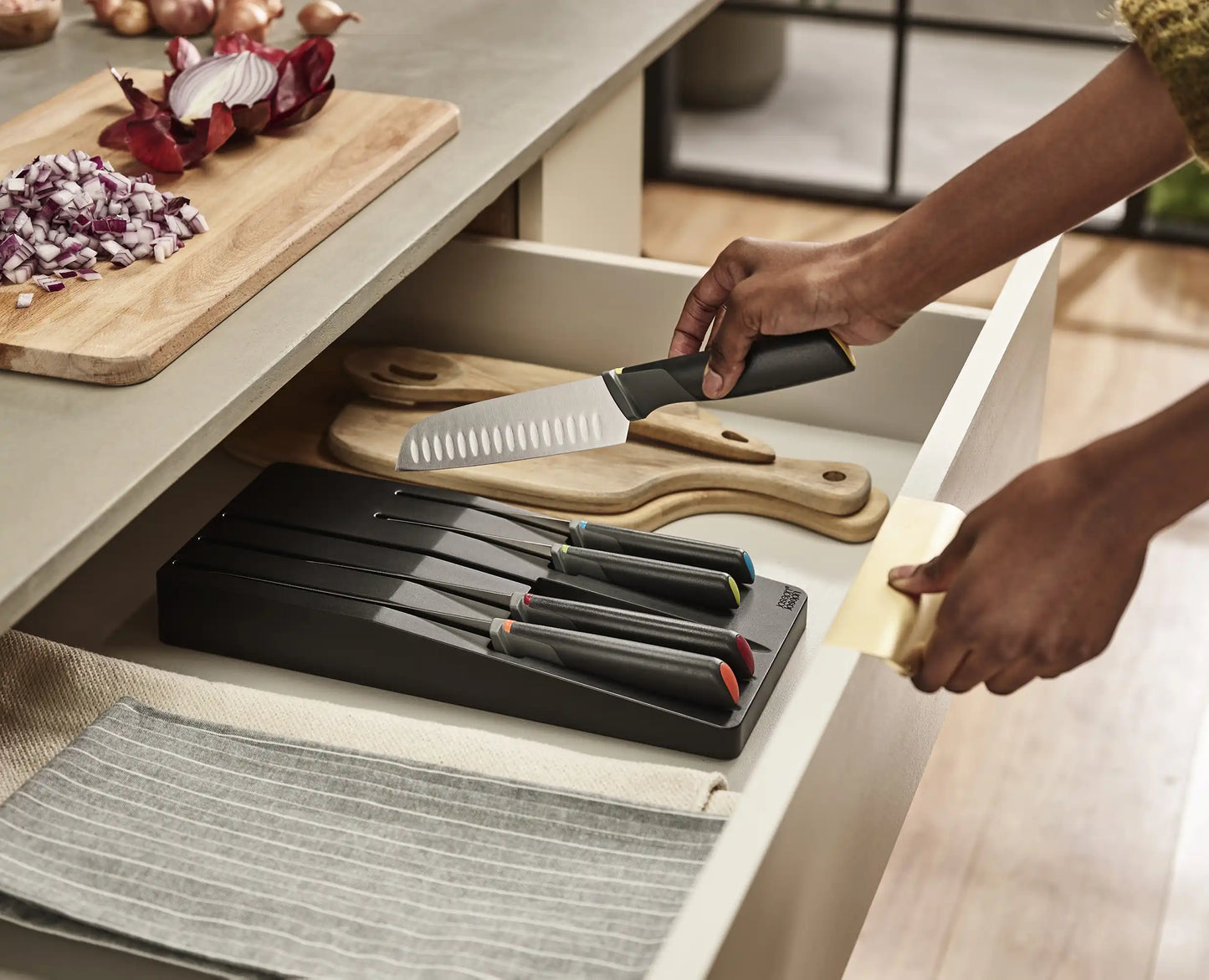 Elevate™ Boutique 5-Piece Multicolour Knife Set with Convenient In-Drawer Storage Tray