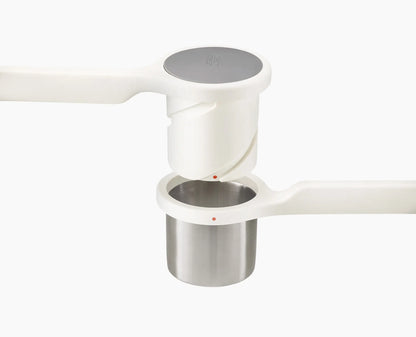 Helix Weißer Kartoffelpresse – Perfekt für cremiges Püree und frische Kartoffelgerichte