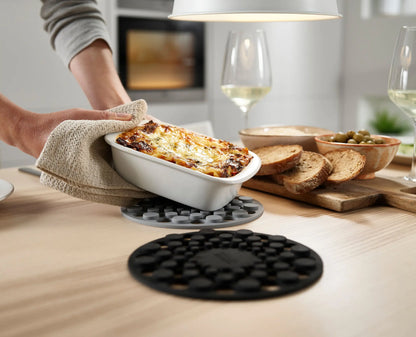 Set de 2 sous-plat en silicone gris Spot-On™ pour protéger vos surfaces