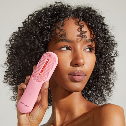 Skin Camp Cleenee Sonic Reinigungsbürste mit LED für strahlende Haut