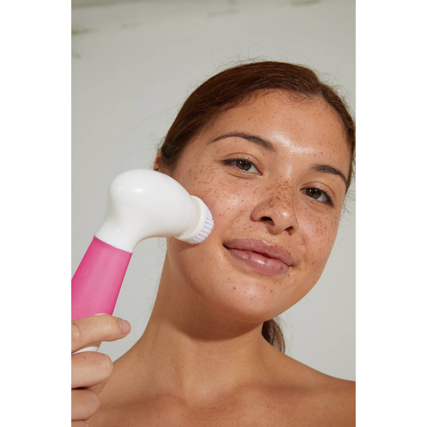 Пеннісока KOJA для обличчя та тіла з ультразвуковою чисткою від Skin Camp