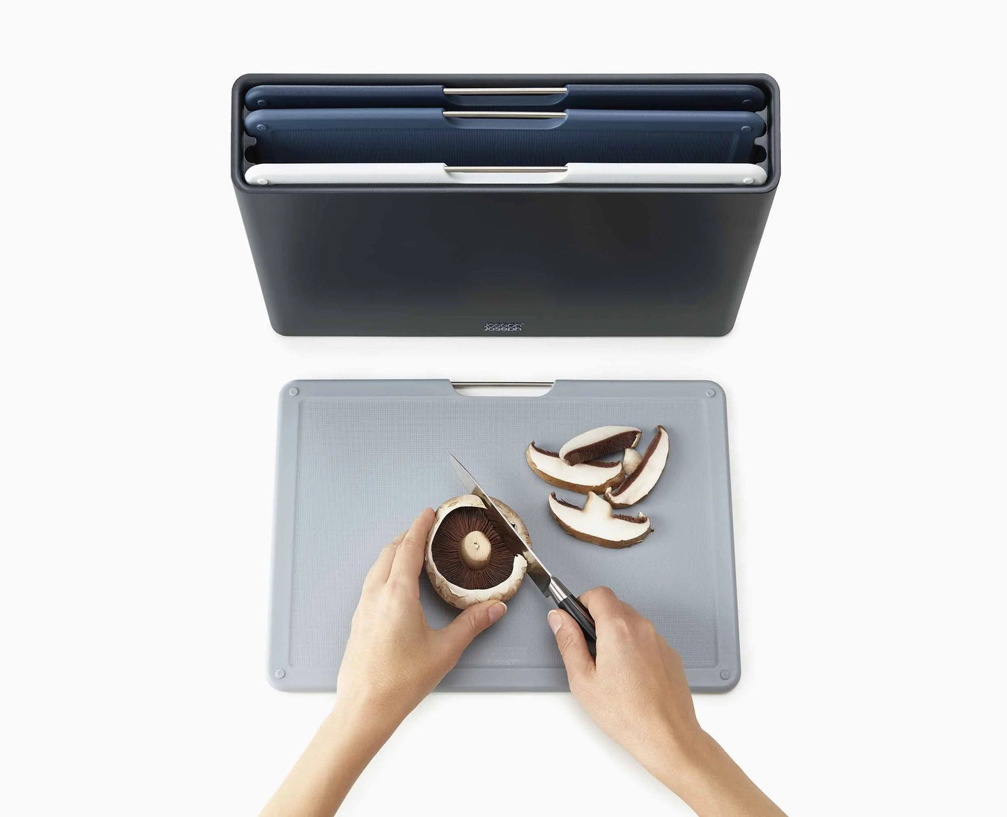 Folio™ Großer 4-teiliges graues Schneidebrett-Set für vielseitiges Küchenhandling