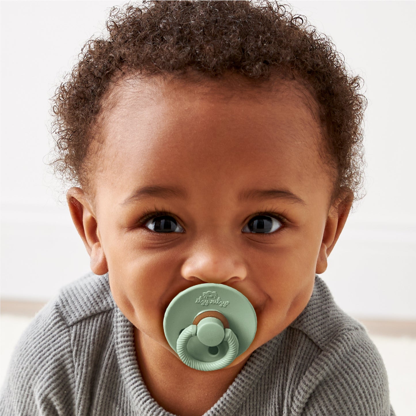 Itzy Soother™ Natural Rubber Pacifier for Babies 6-18 Months