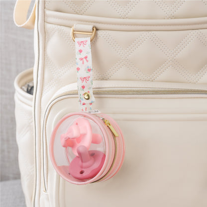 Itzy Pacifier Case – Elegant and Practical Design