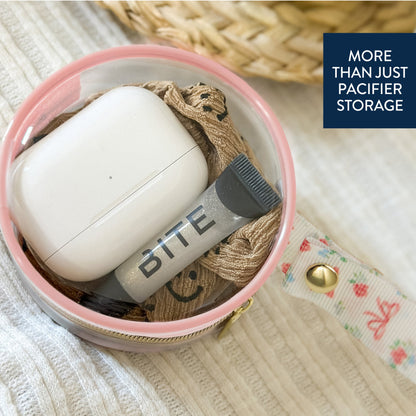 Itzy Pacifier Case – Elegant and Practical Design