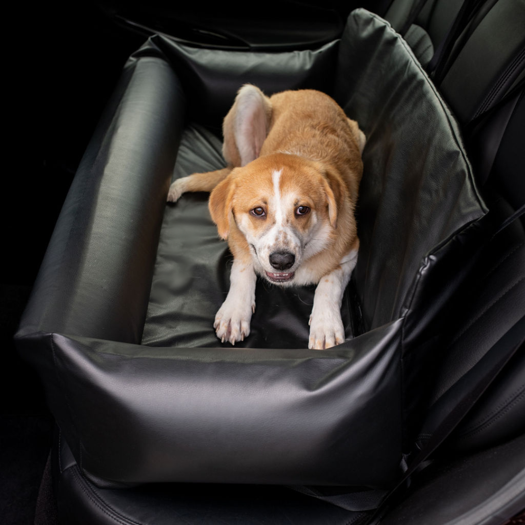 PupProtector™ Luxus Faux Leather Memory Foam Hundebett für das Auto – Stilvoller Komfort in Schwarz