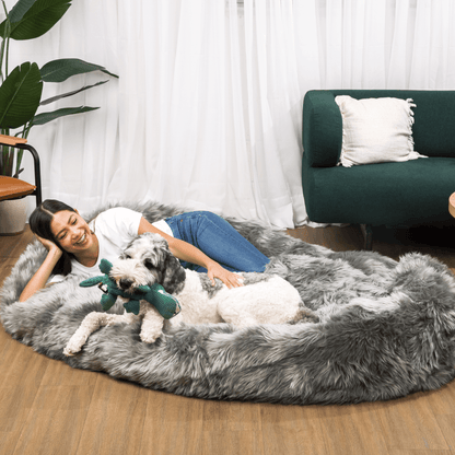 PupCloud™ Großer Plüsch-Schaumstoff-Hundebett in Anthrazitgrau Komfort und Stil vereint