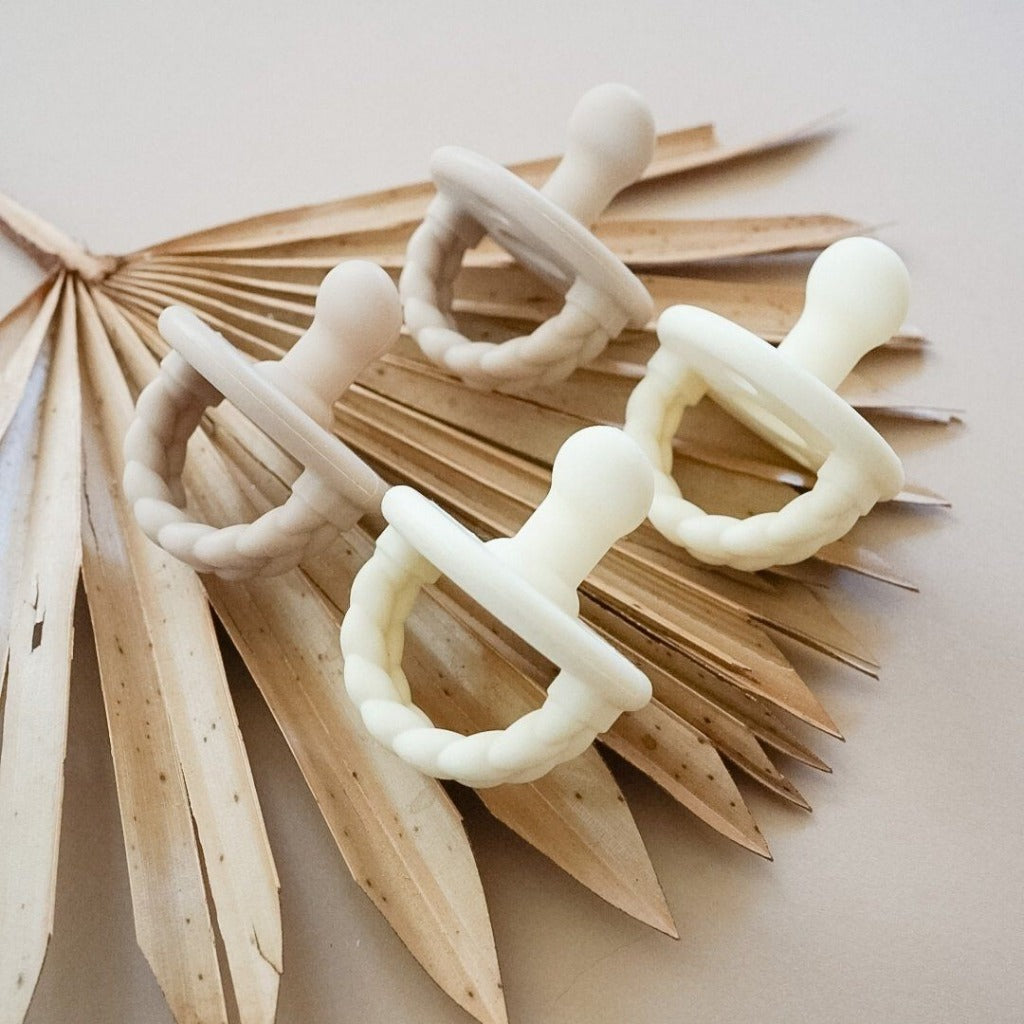 Borosweet Heart Comforter™ Corrective Silicone Nipple for 0-6 Months