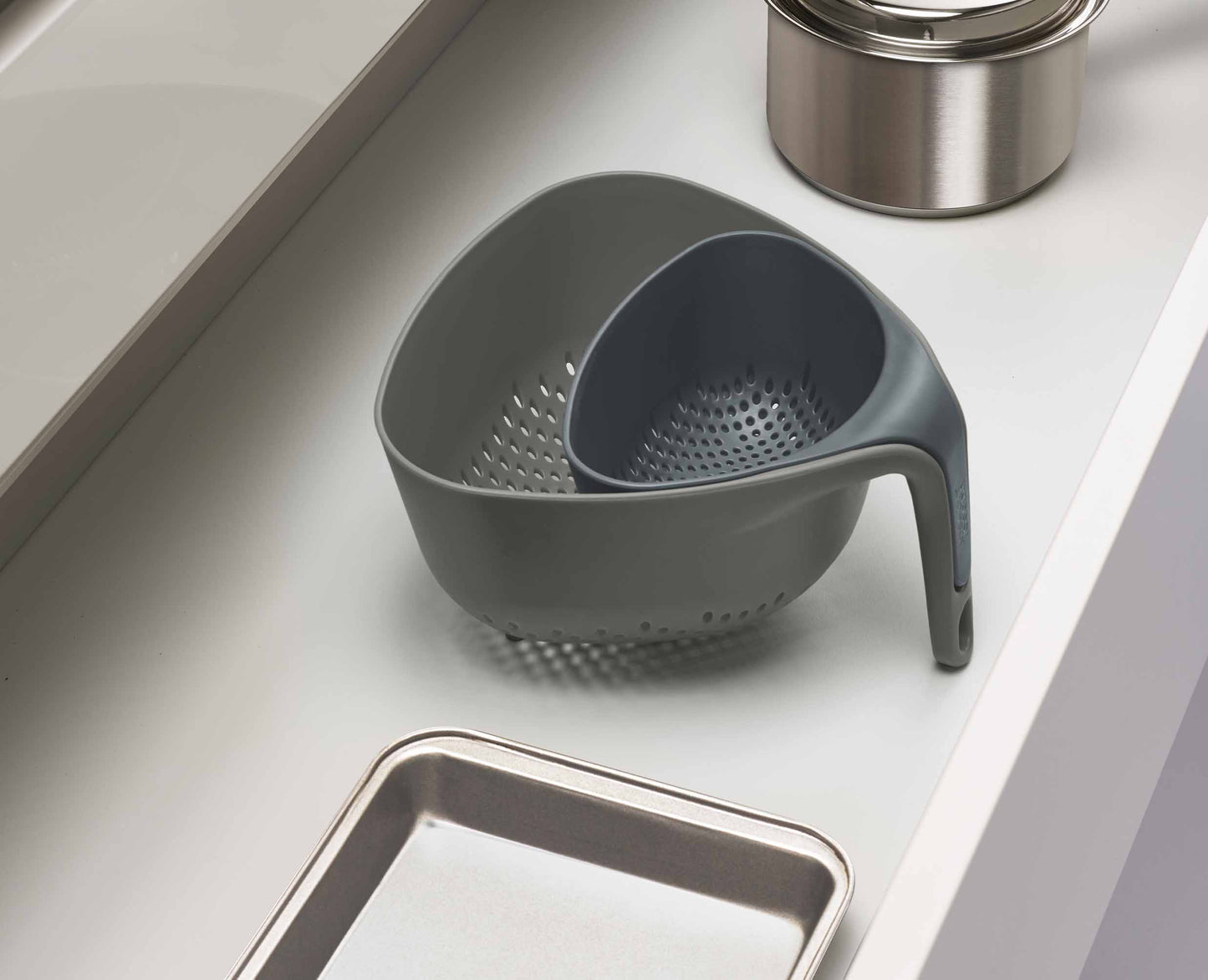 Nest™ 2-частная серая друшляк набор для удобного хранения и использования