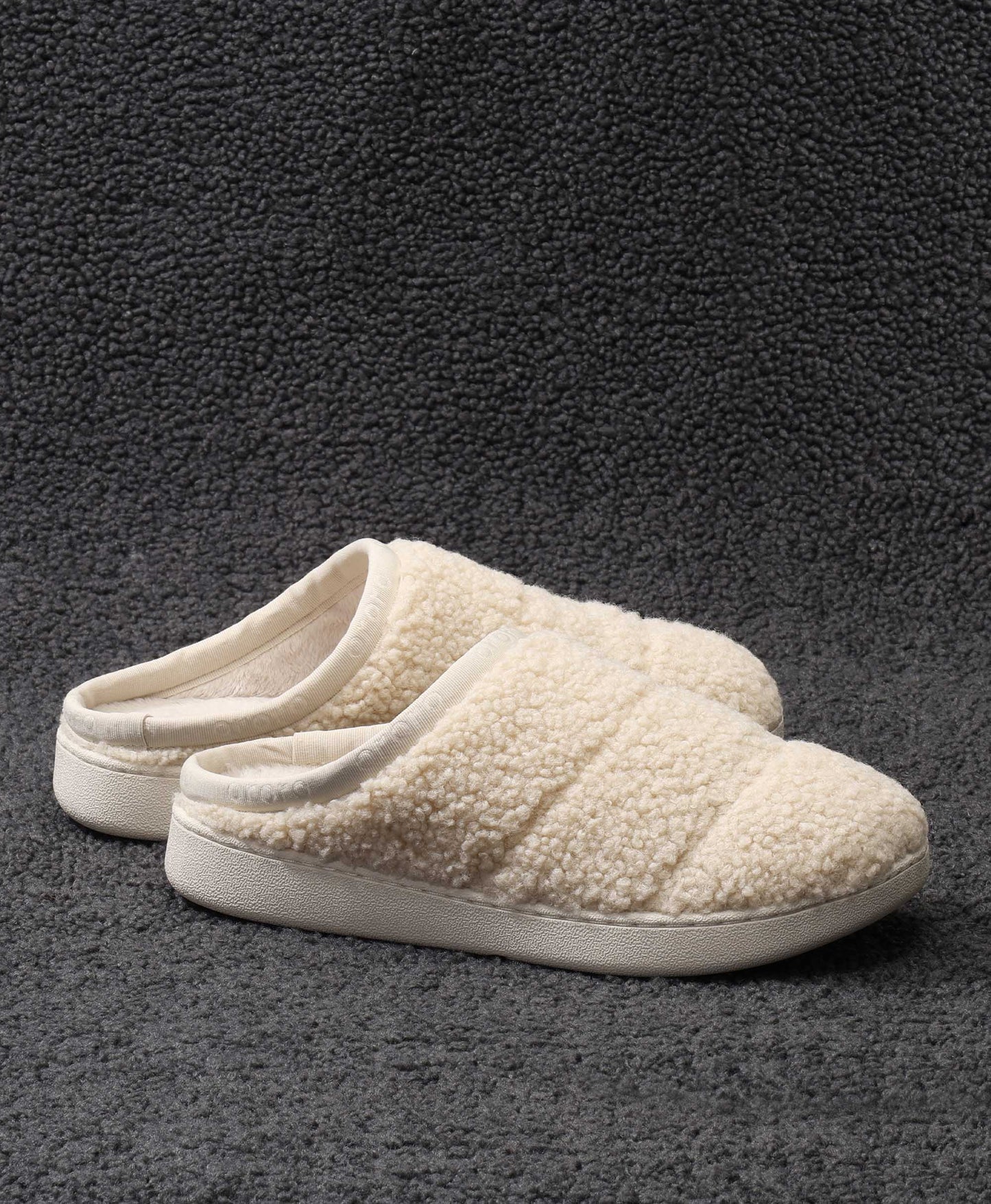 Aaram Unisex Fleece Slip On (Final Sale)