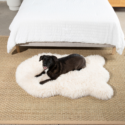 PupRug® Luxe Faux Fur Orthopedic Hundebett – Weiches Schafsvlies in Elfenbeinoptik